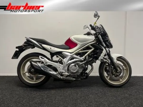 2009 Suzuki SFV 650 Gladius - € 3.490 (1/1)