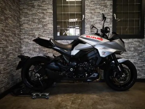 2021 Suzuki GSX-S 1000 Katana - € 8.400 (1/1)