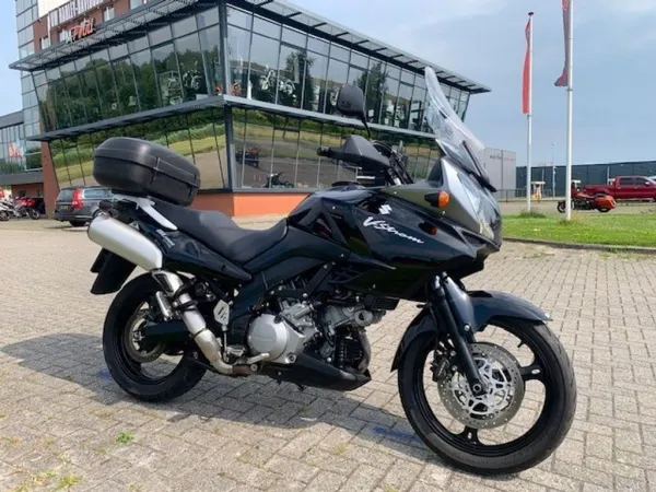 2005 Suzuki V-Strom DL 1000 - €3,750 · Bidding (1/1)