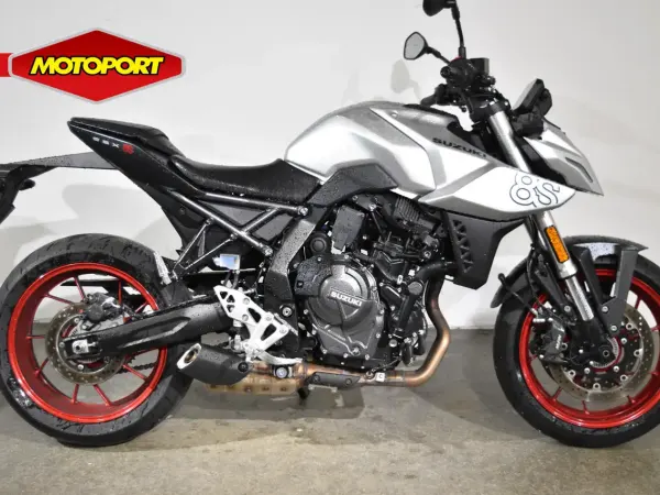 2025 Suzuki GSX-8S - €7,950 (1/1)