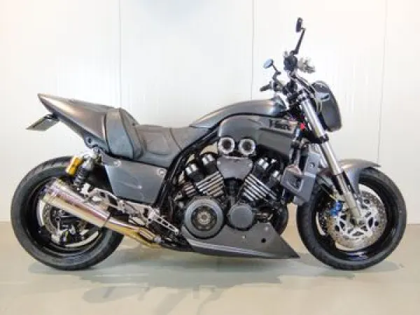 1997 Yamaha VMAX - €7,990 (1/1)