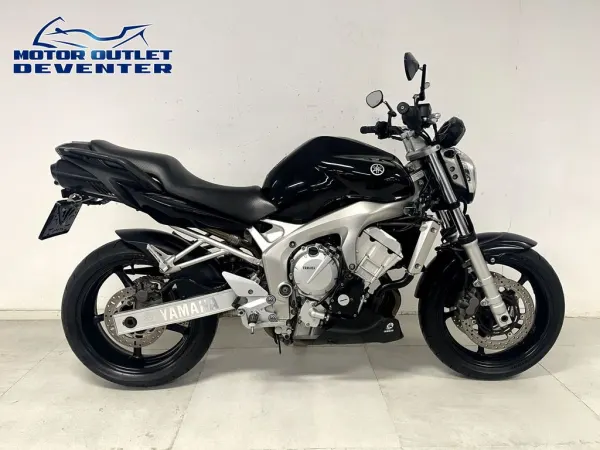 2005 Yamaha FZ 6 S Fazer - €2,950 (1/1)