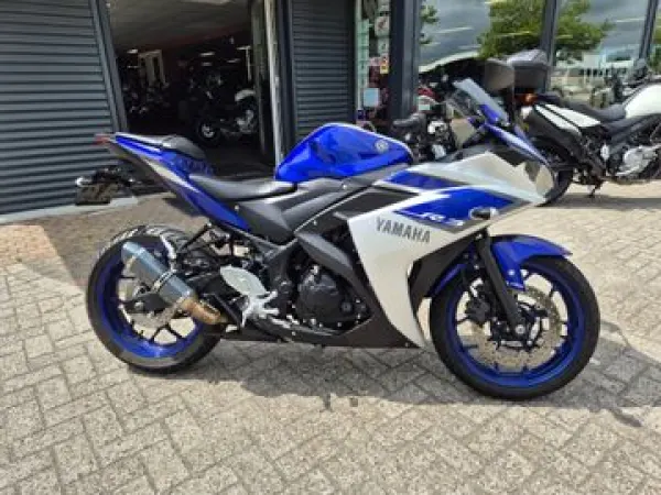 2015 Yamaha YZF R3 - € 5.595 (1/1)
