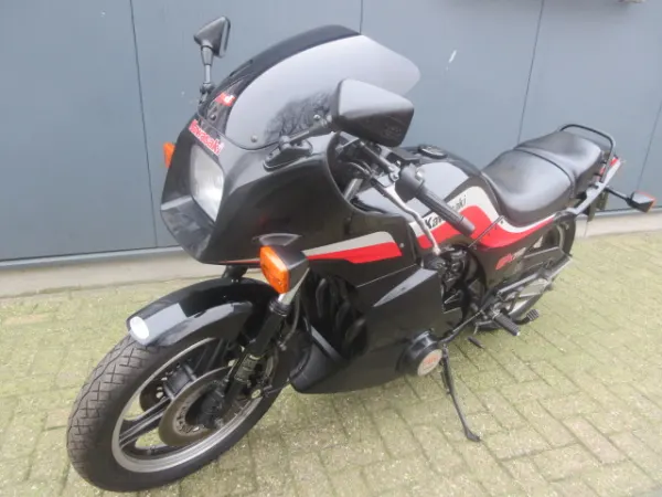 1987 Kawasaki GPZ 750 - € 2.495 (1/1)