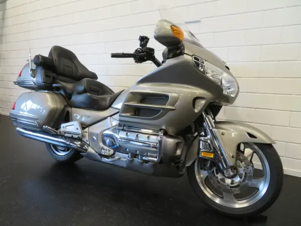 2004 Honda GL 1800 - € 6.950 (1/1)