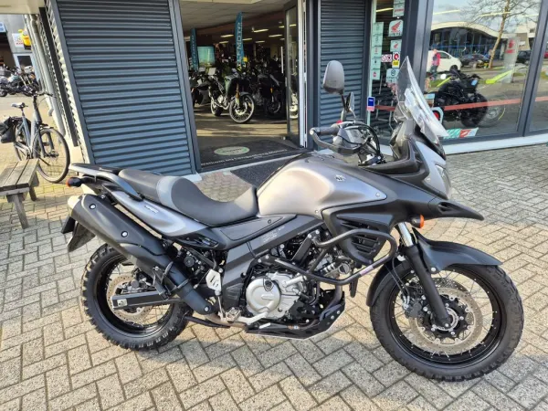 2015 Suzuki V-Strom 650 XTA Adventure - € 6.125 (1/1)