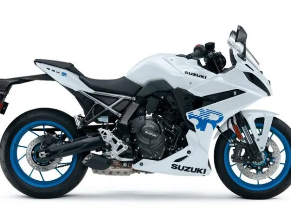 2025 Suzuki GSX-8R - €10,999 (1/1)