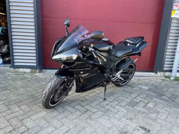 2007 Yamaha YZF R1 - €6,950 (1/1)