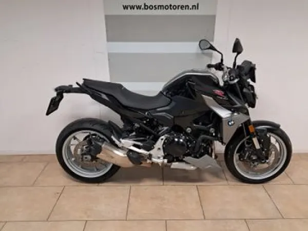 2021 BMW F 900 R - €7,950 (1/1)