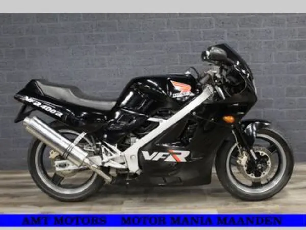 1987 Honda VFR 400 R - € 3.990 (1/1)