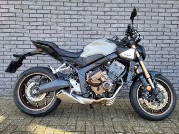 2025 Honda CB 650 R - € 9.999 (1/1)