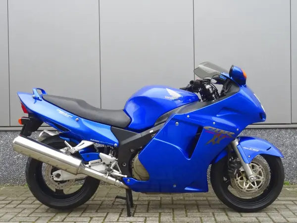 1999 Honda CBR 1100 XX Super Blackbird - € 3.245 (1/1)