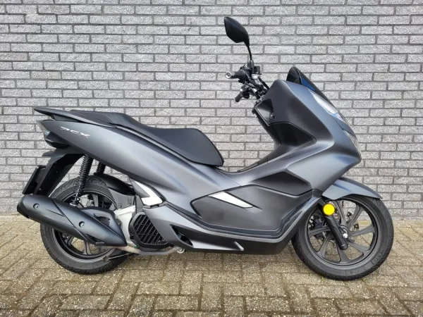 2020 Honda PCX 125 - € 3.250 (1/1)