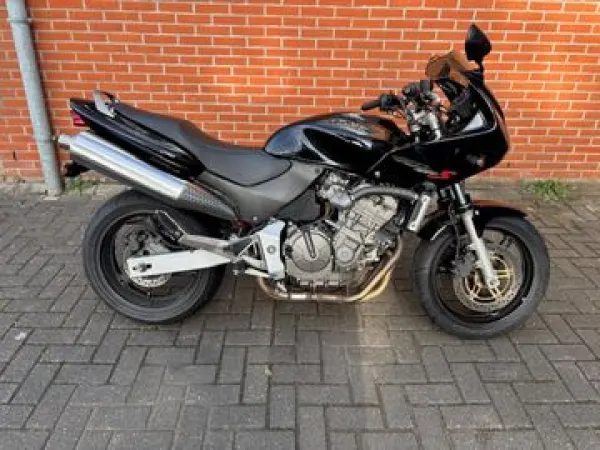 2004 Honda CB 600 S - € 2.450 (1/1)