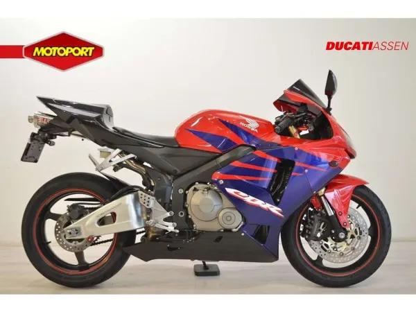 2005 Honda CBR 600 RR - €5,490 (1/1)