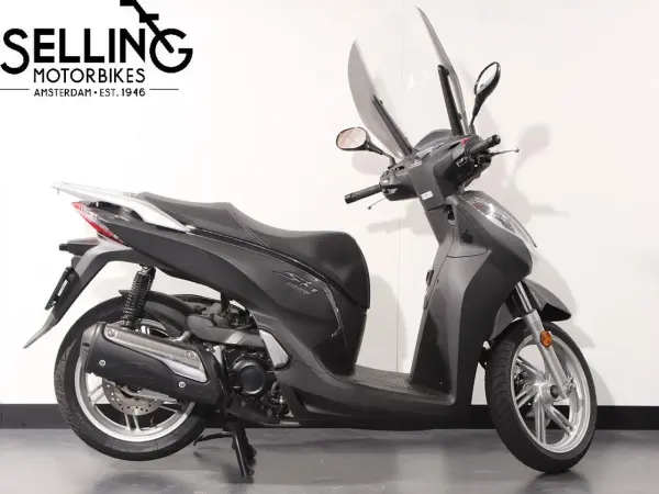 2017 Honda SH 300 - €4,990 (1/1)