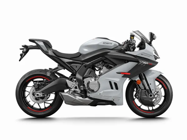 2026 Cfmoto 675 SR-R - € 8.999 (1/1)