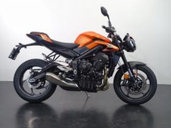 2026 Triumph Street Triple - € 12.195 (1/1)