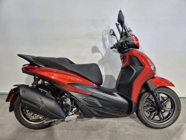 2022 Piaggio Beverly 400 S - €5,790 (1/1)