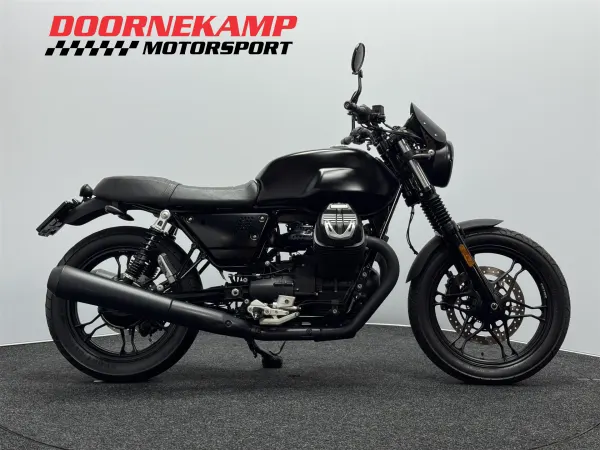 2017 Moto Guzzi V 7 - €6,750 (1/1)
