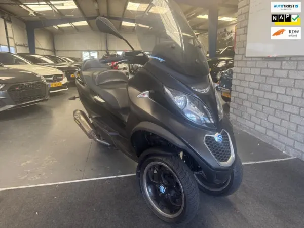 2014 Piaggio MP3 LT - € 3.900 (1/1)