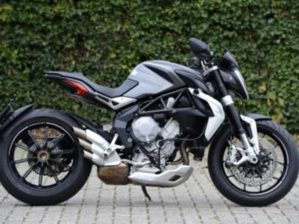 2015 MV Agusta Dragster 800 - € 8.250 (1/1)