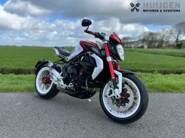 2015 MV Agusta Brutale 800 Dragster RR - €12,995 (1/1)