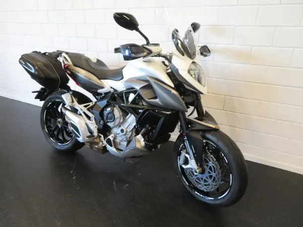 2017 MV Agusta Stradale 800 - € 7.950 (1/1)