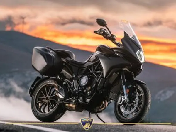 2025 MV Agusta Turismo Veloce Lusso SCS - Prijs op aanvraag (1/1)