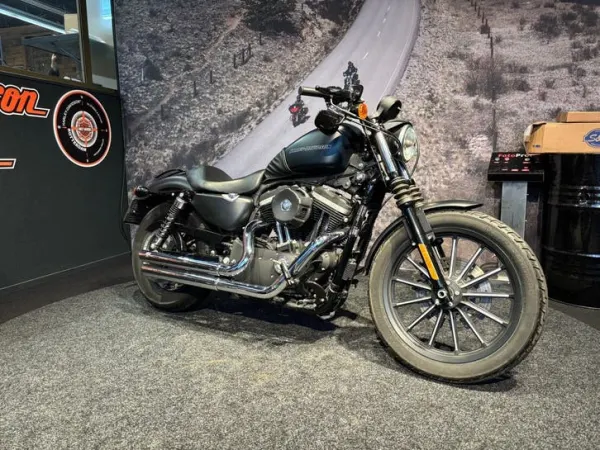 2011 Harley-Davidson Sportster Iron XL 883 N - €9,990 (1/1)