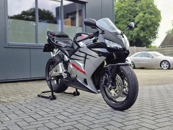 2006 Honda CBR 600 - € 5.950 (1/1)