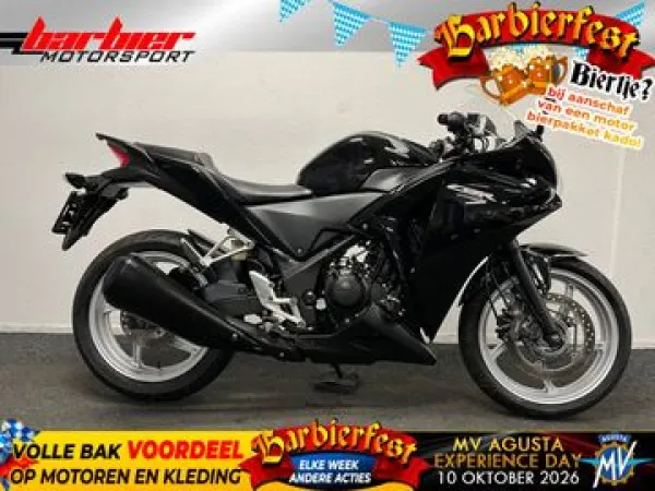 2011 Honda CBR 250 R - €3,490 (1/1)