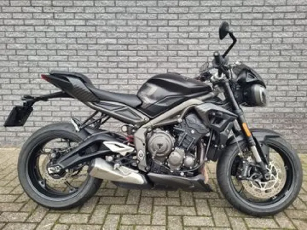 2022 Triumph Street Triple - €9,850 (1/1)
