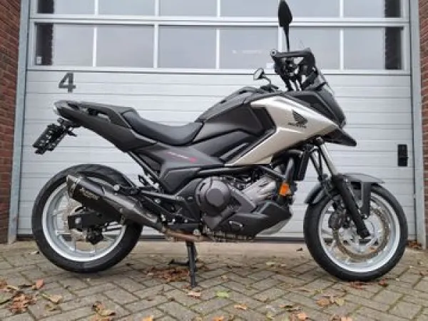 2017 Honda NC 750 X DCT - € 6.949 (1/1)
