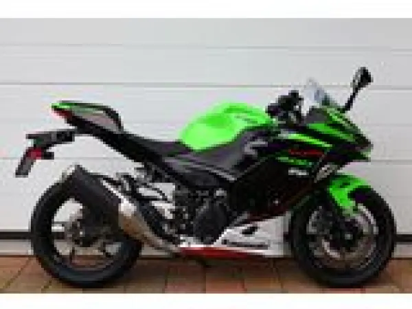 2023 Kawasaki Ninja 400 KRT Edition - € 6.990 (1/1)
