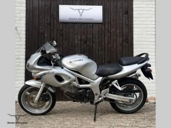 2002 Suzuki SV 650 S - € 1.999 (1/1)