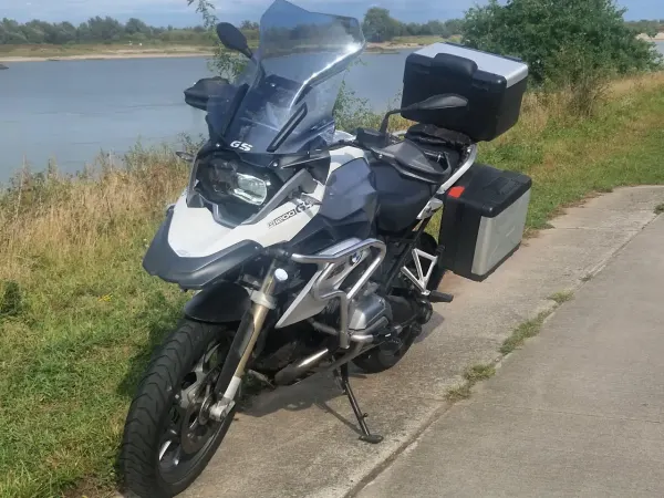 2015 BMW R 1200 GS LC - € 9.600 (1/1)