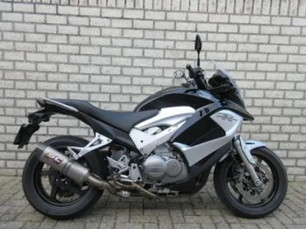 2011 Honda VFR 800 X Crossrunner - € 6.250 (1/1)