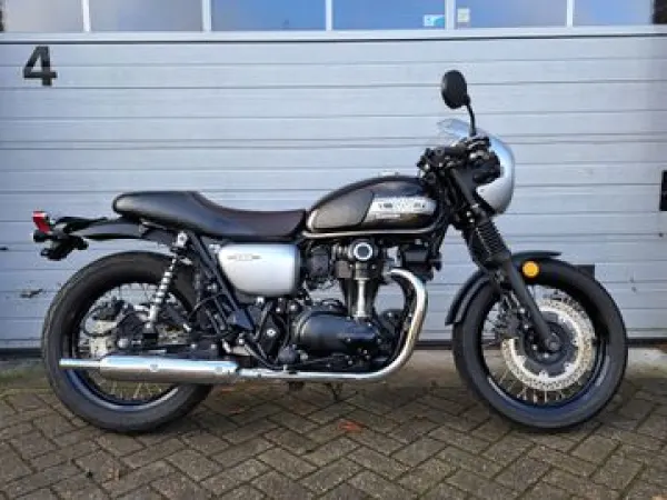 2020 Kawasaki W800 Cafe - € 8.249 (1/1)