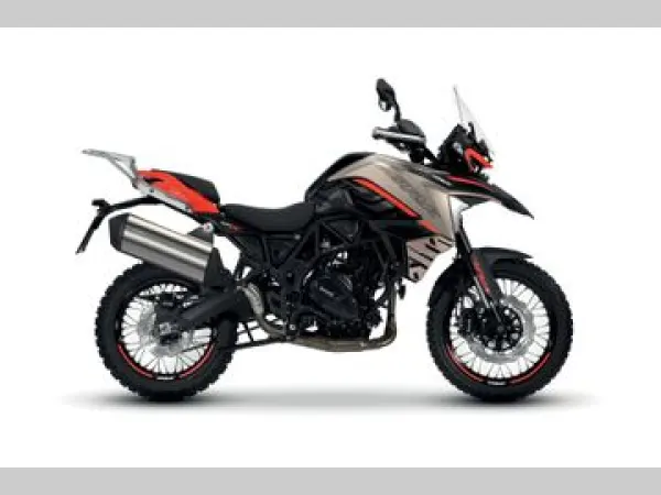 2026 Benelli TRK 702 X - € 9.599 · Bieden (1/1)