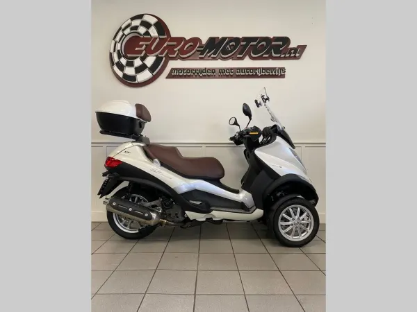 2012 Piaggio MP3 500 LT Business - € 6.450 · Bieden (1/1)