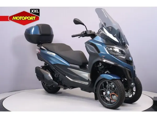 2022 Piaggio MP3 530 HPE Advance Exlusive - € 11.990 (1/1)
