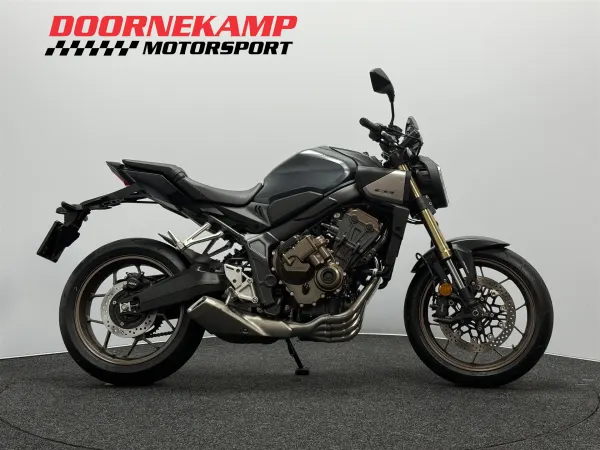 2025 Honda CB 650 R - € 9.950 (1/1)