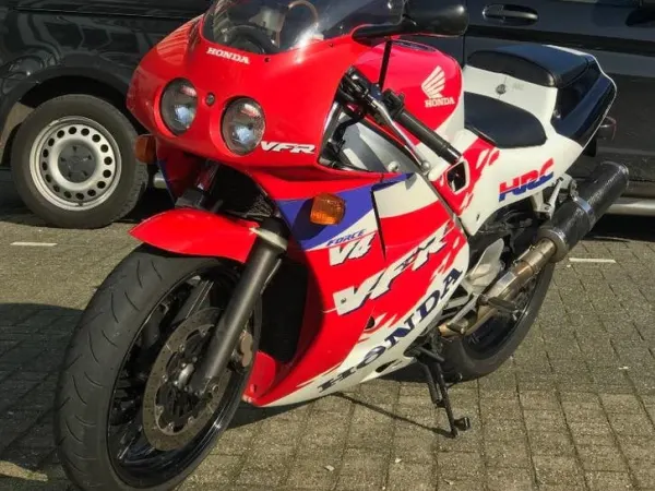 1992 Honda VFR 400 R - € 9.000 · Bieden (1/1)
