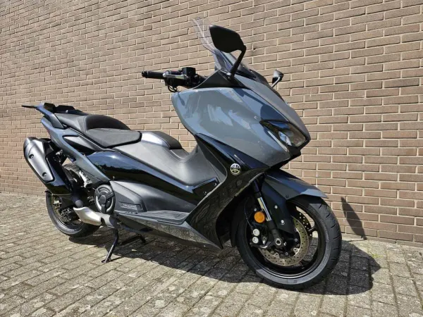 Bouwjaar onbekend Yamaha T-Max XP 560 A Tech Max - € 12.949 (1/1)