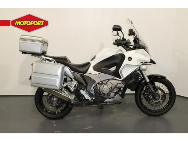 2012 Honda VFR 1200 X DCT Crosstourer - € 8.650 (1/1)