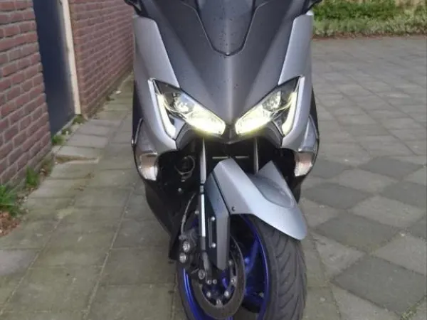 Year unknown Yamaha T-Max 530 uit 2018-Nette staat, Weinig Kilometers - €8,500 · Bidding (1/1)