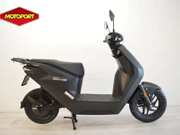 2026 Honda EM1 e - € 4.577 (1/1)