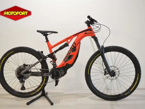 2025 Ducati  - € 5.590 (1/1)