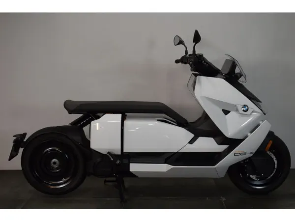 2022 BMW CE 04 - € 12.450 (1/1)